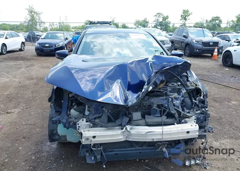 2018 Acura Tlx из США, поврежденный, VIN 19UUB1F36JA008037